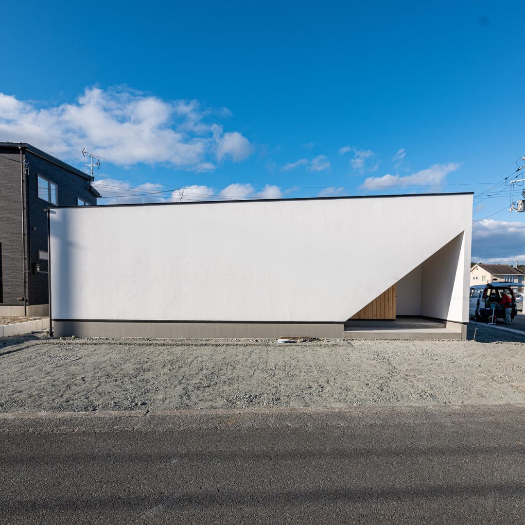 シンプルな建物・屋根形状の平屋